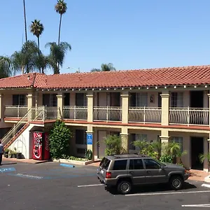 Travel Santa Ana